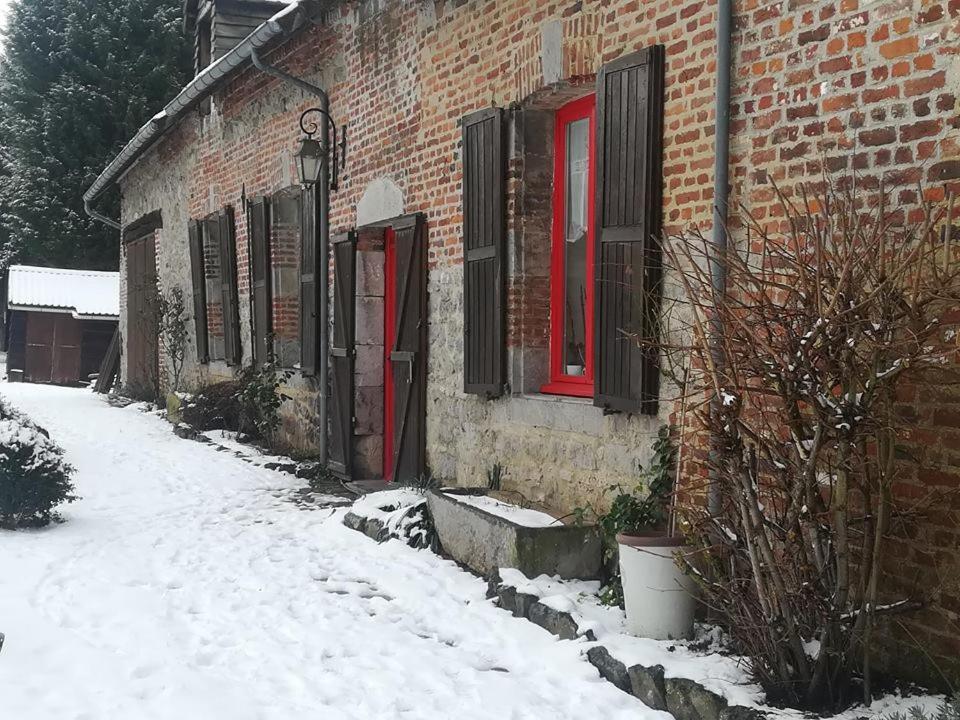 L'Ecrin Du Val De Sambre Bed & Breakfast Maubeuge Bagian luar foto
